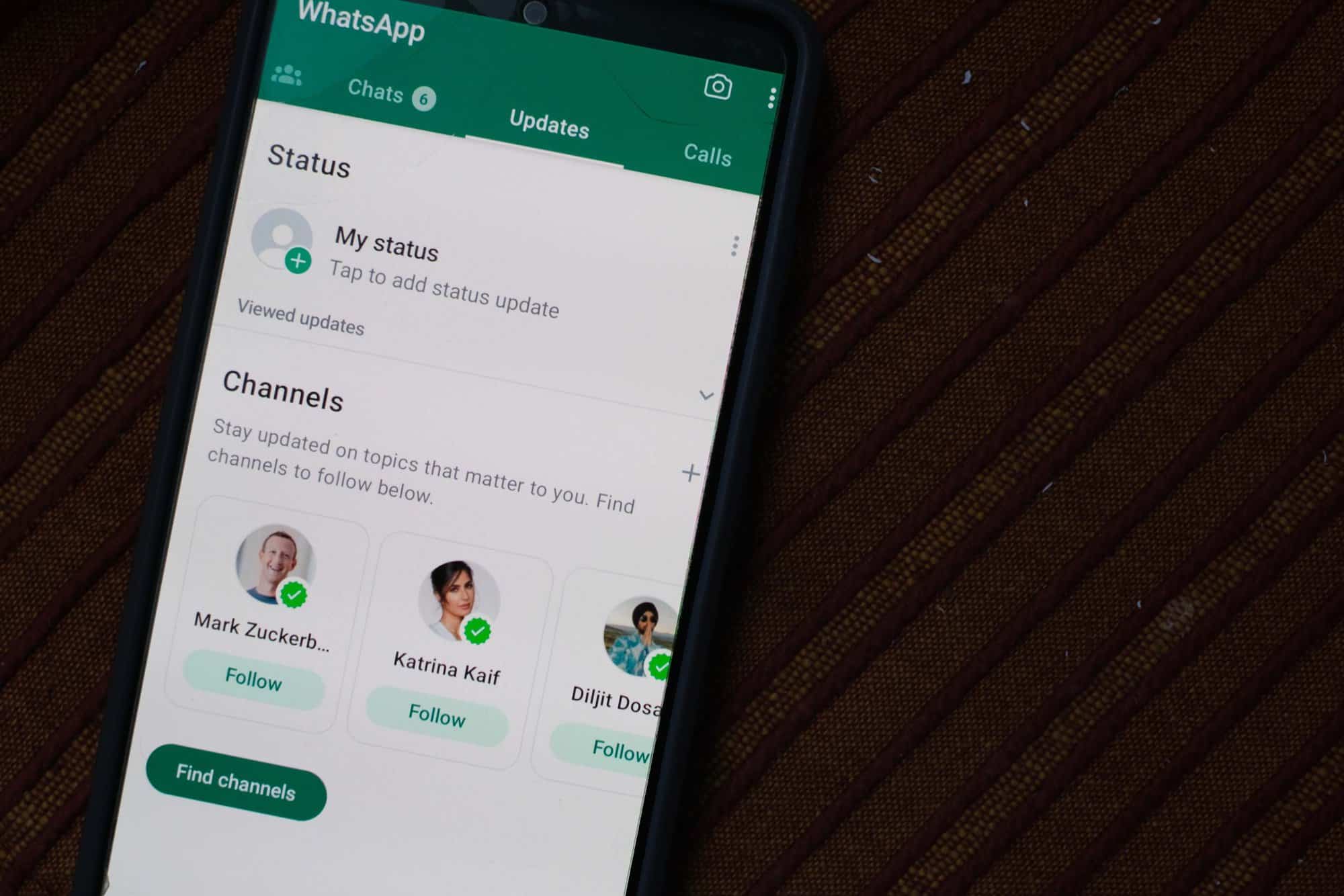 Canais do WhatsApp: como achar e se inscrever